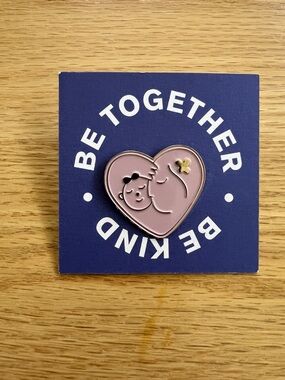 Enamel pin- Be Kind